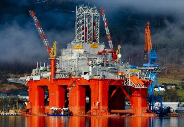 Transocean Spitsbergen semi-submersible drlling rig (Credit: Transocean)