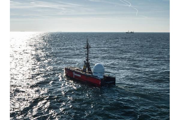 Fugro’s Blue Essence operating in the North Sea. Photo from Fugro.
