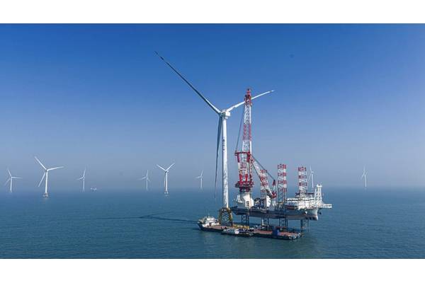 Installation of the 20MW offshore wind turbine (Credit: Zhou Junwei/CTG)

