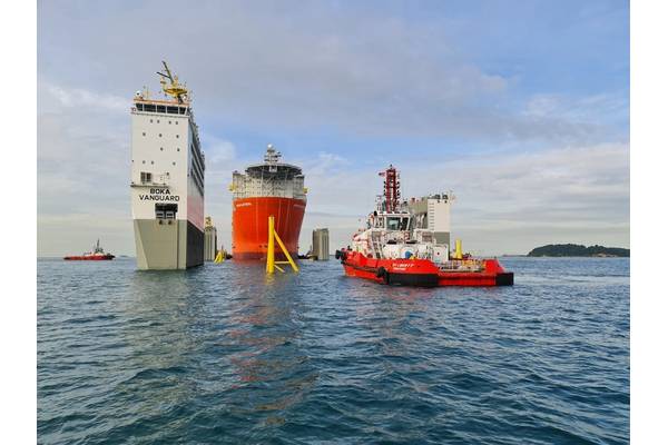 Johan Castberg FPSO Float-on to Transport Barge - In Progress ©Sembcorp Marine