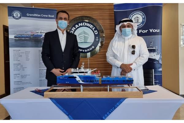 The official delivery ceremony recently took place at Grandweld’s headquarters in Dubai Maritime City (DMC), in the presence of Eng. Jamal Abki, General Manager of Grandweld Shipyards and Eng. Ibrahim Al Saeed, Managing Director of High Seas Marine Industrial Services Co. (Photo: Grandweld Shipyards)