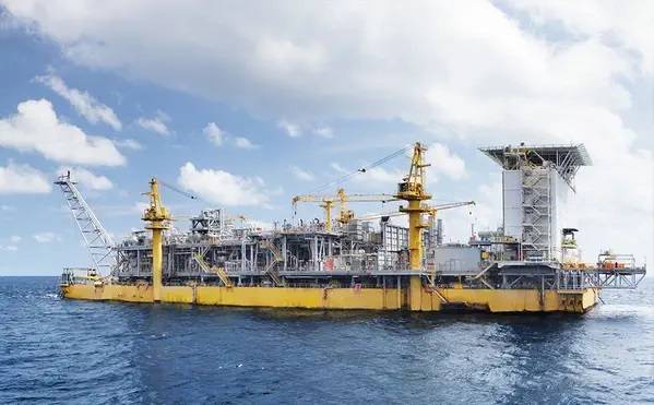 Indonesia's 2022 Oil, Gas Lifting Below Target, but Investment Rising