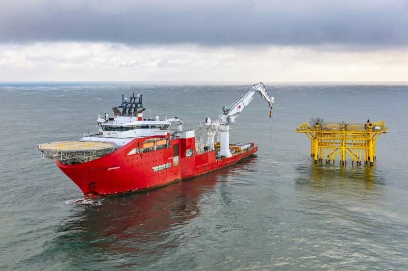 First Sea Cable Installed for TenneT's West Alpha Offshore Substation