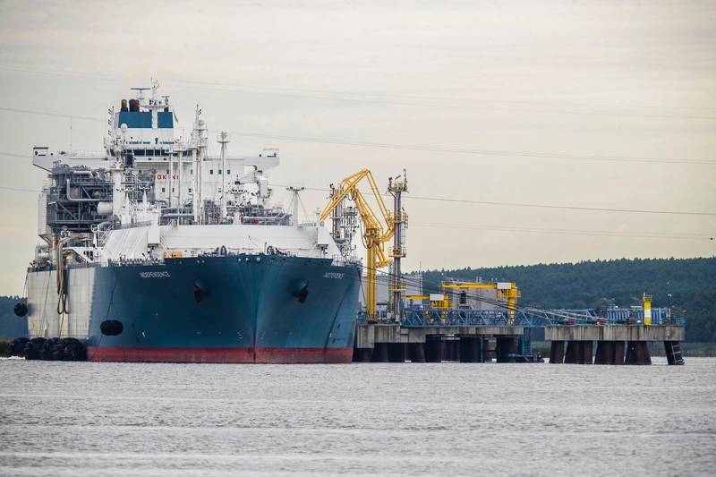 German Mukran Floating LNG Terminal Seen Ready by First Quarter - Gascade Head