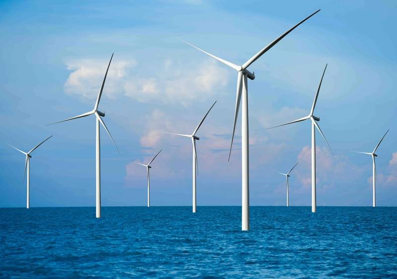 Trump Halts US Wind Farm Projects Citing National Security Risk