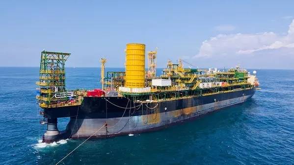 Saipem Secures $910M In Offshore Contracts For Ivory Coast And Italy Work