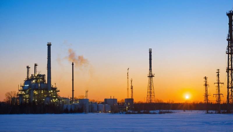 Canada's Imperial Oil Quarterly Profit Falls on Weak Crude Prices