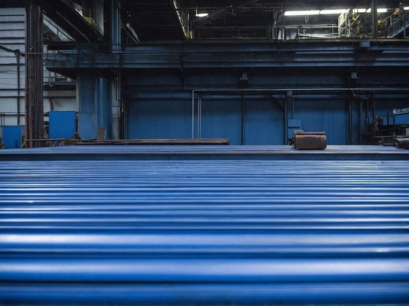 Metals edge up, Trump tariff uncertainties in focus