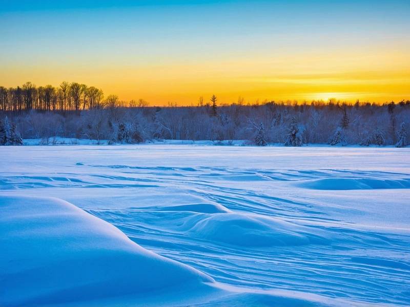 Oil set for 3rd straight weekly gain on winter season fuel demand