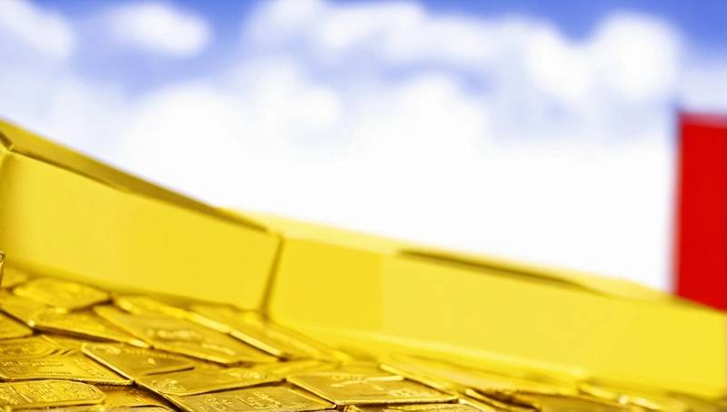 Gold and Asia's shares rise for the eighth consecutive weekly gain
