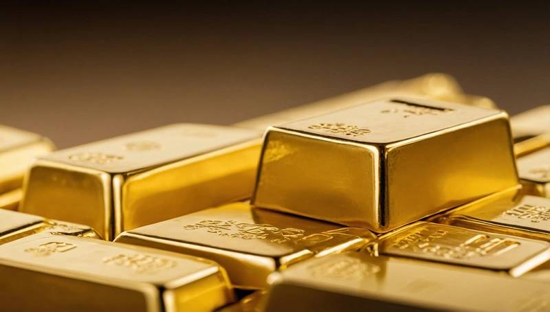 Gold prices near record highs amid US tariff concerns