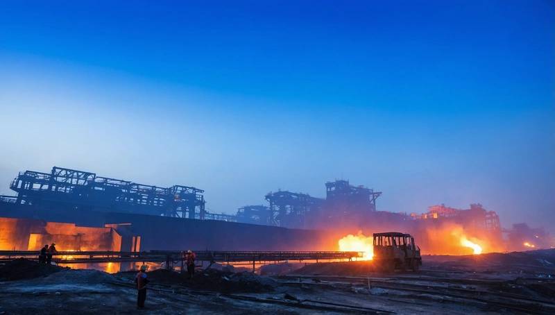 Chinese steelmakers start reducing output in response to national call