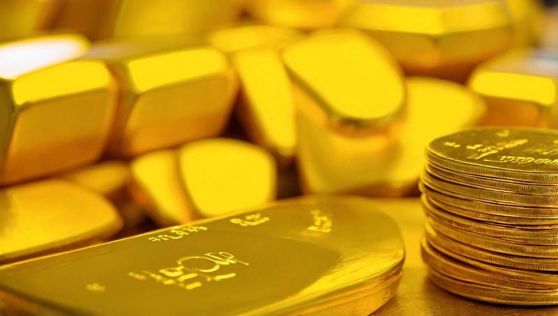 Gold futures record highs as US tariffs cause trade tensions