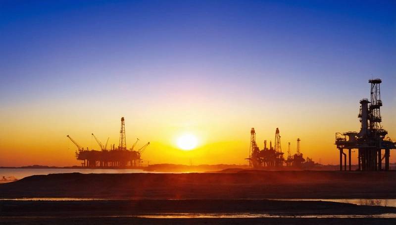 IEA predicts a global oil surplus in 2025, as demand falls.