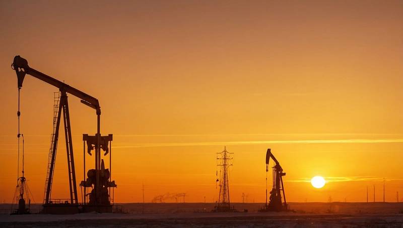 Oil prices drop on fears of a trade war, despite Russian supply threats