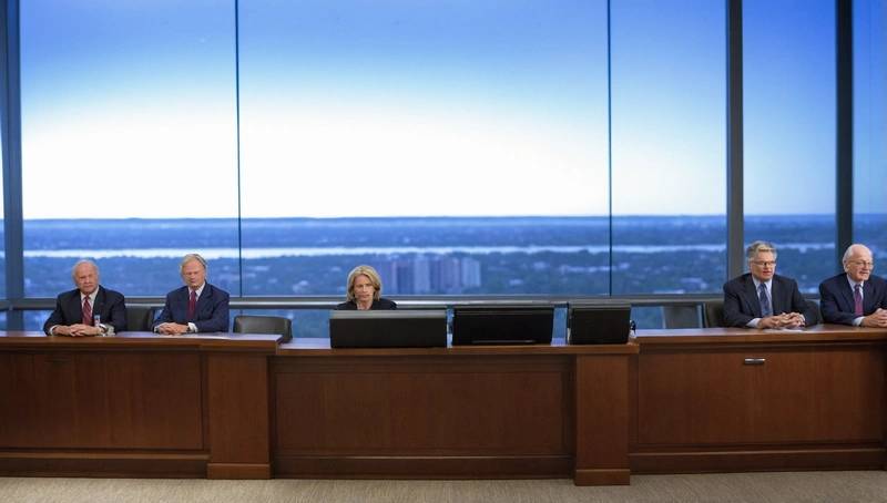 Bank of America shareholders approve executive compensation and elect directors