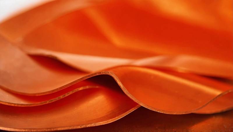 Copper gains defy gloomy outlook