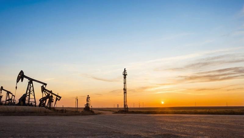 Oil prices rise despite a gloomy economic outlook and a potential OPEC+ production hike