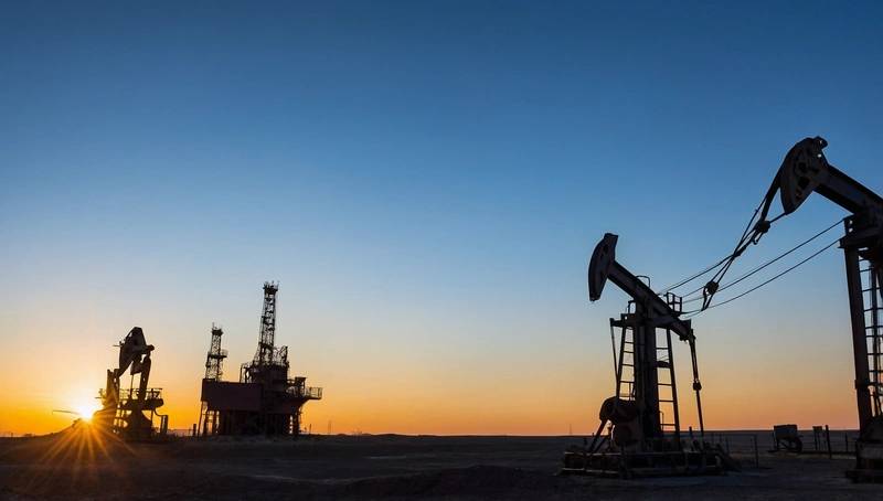 Oil prices jump after Russian sanctions; stocks and US yields inch up