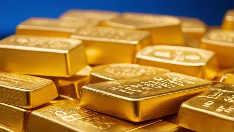 Gold remains stable as Fed rate cuts bets counteract dollar strength
