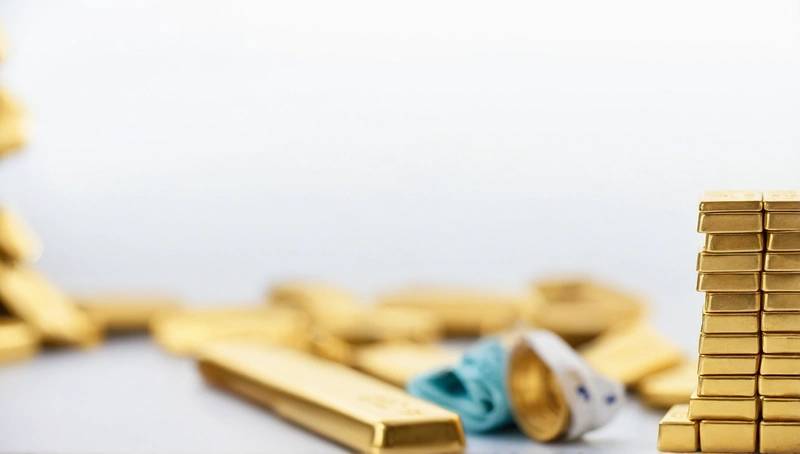 Gold prices drop as investors prepare for US jobs data