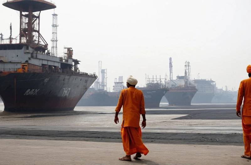 INDIA BONDS - Fuel tax cuts in India deal a fresh blow to bonds amid oil boom and heavy debt supply