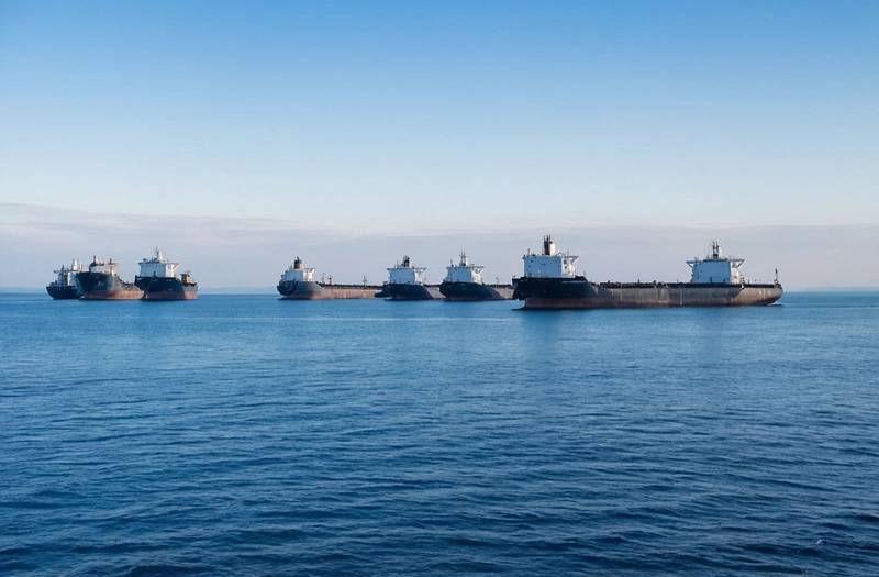 Trump: Empty oil tankers headed to U.S. for oil and gas loading