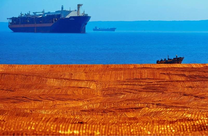 Copper prices boosted by falling stocks at LME warehouses