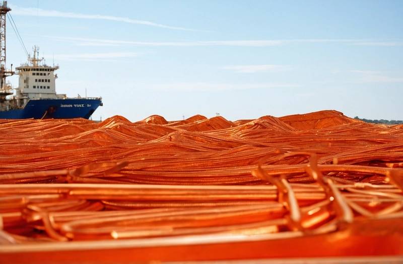 Copper prices fall as macro-concerns weigh on tariff support