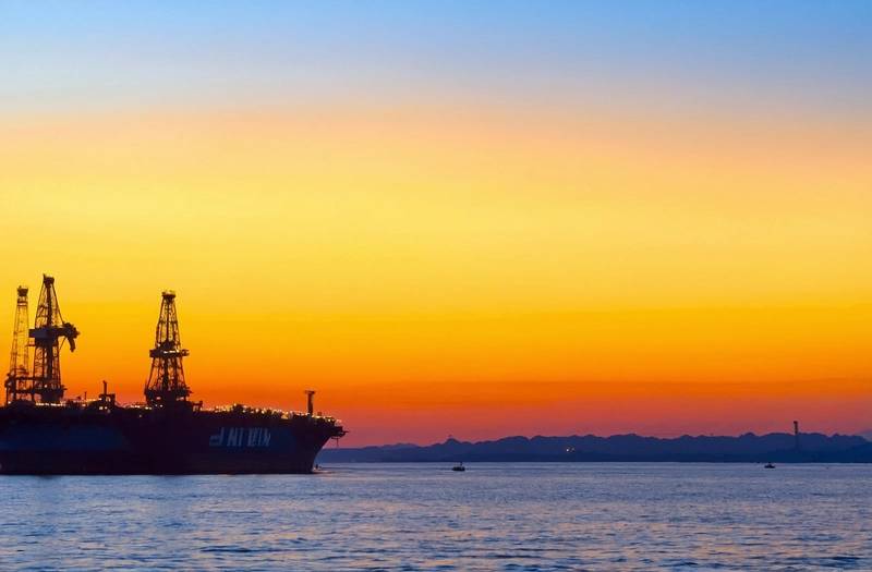 Oil nears four-month low, Asian stocks under pressure