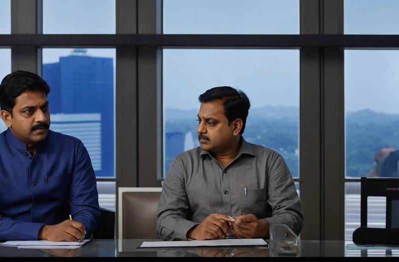 HDFC Bank drags down Indian shares; oil prices also weigh