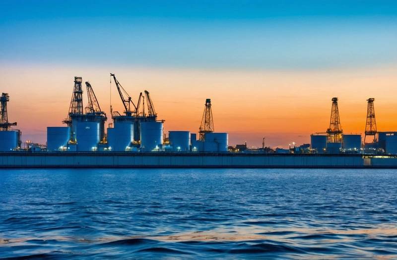 Singapore's oil product inventories drop to a six-week low