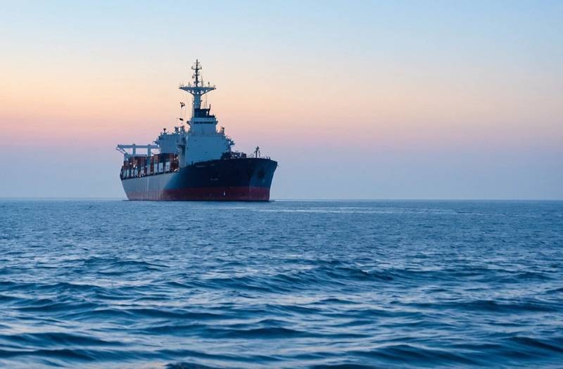 Hormuz shipping slows as US-Iran talks on peace stall and oil prices remain flat