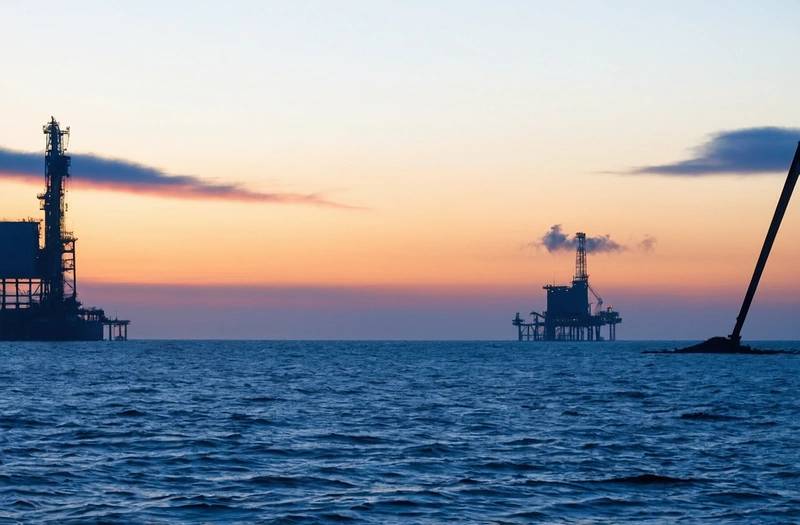 Oil prices drop on lower demand forecasts, despite deadlock between US and Iran talks