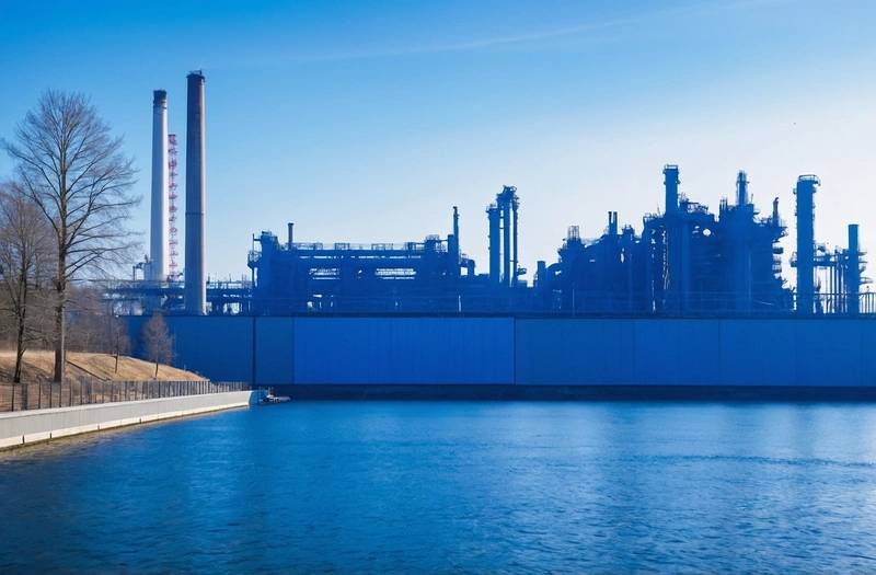 Thyssenkrupp increases lower end of profit forecast on steel and materials demand