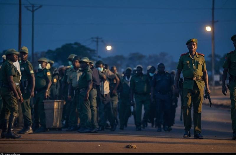 Zambia claims to have arrested opposition figures during the night of elections