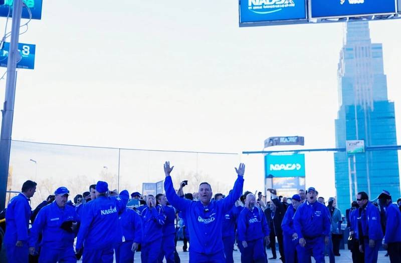 Nasdaq reaches record highs, but oil prices fall on better crude flow
