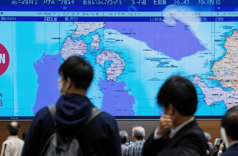 Stocks rise and yen falls as BOJ split vote hike tempers hawkish bets