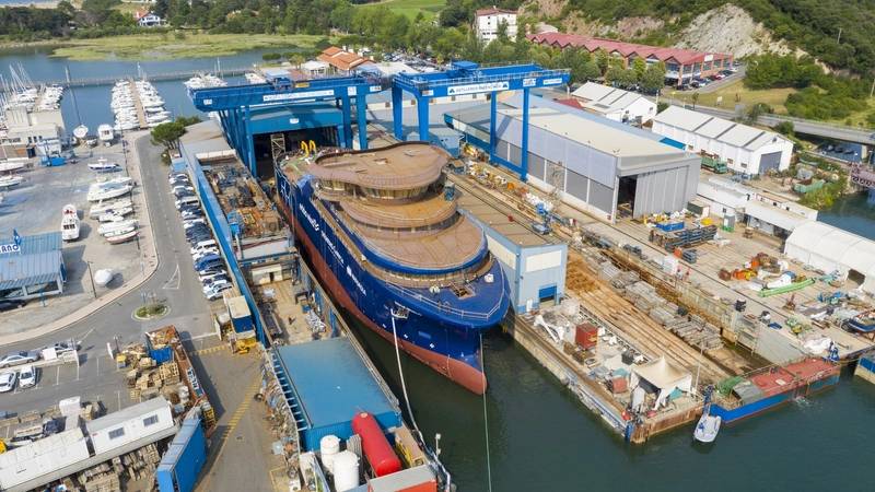 Lanzamiento del nuevo buque eólico marino de Edda Wind en España