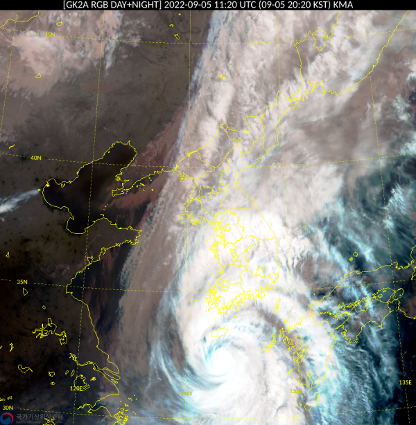 S. Korea Shipyards Set to Halt Operations as Typhoon Hinnamnor Approaches
