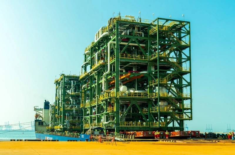 Mammoet Completes Record Module Loadout at Khalifa Port for Gas Project