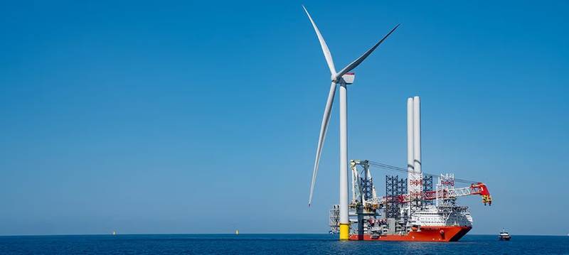 UK’s Biggest Offshore Wind Blades Installed at East Anglia THREE