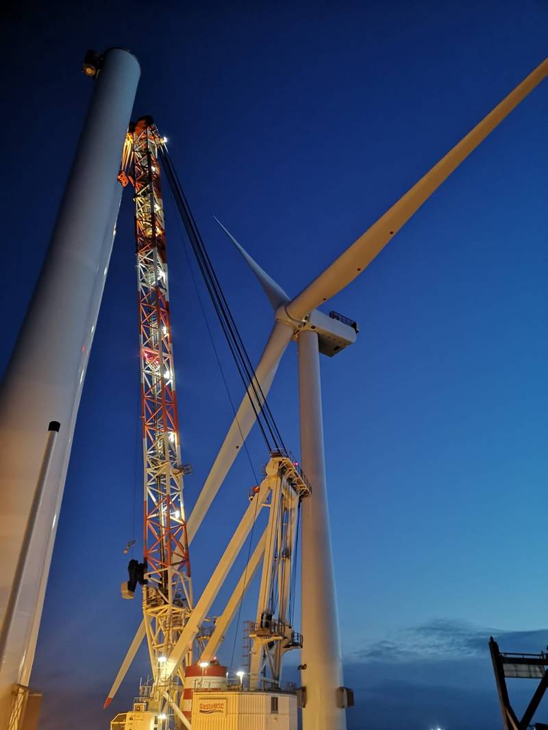 Moray East Offshore Wind Farm: First Turbine Up,