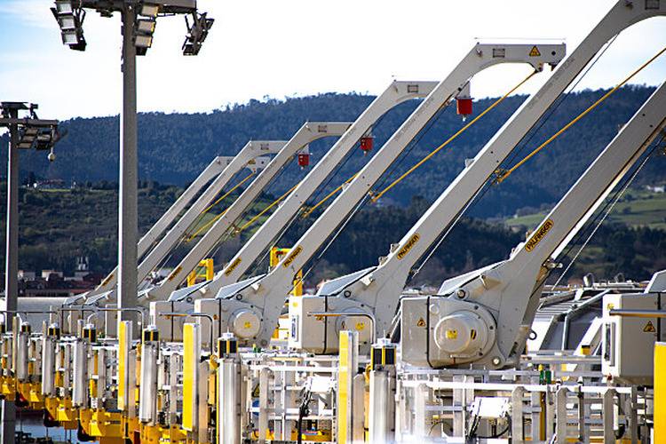 Palfinger to Equip Poland’s Largest Offshore Wind Farm with Over 100 Cranes