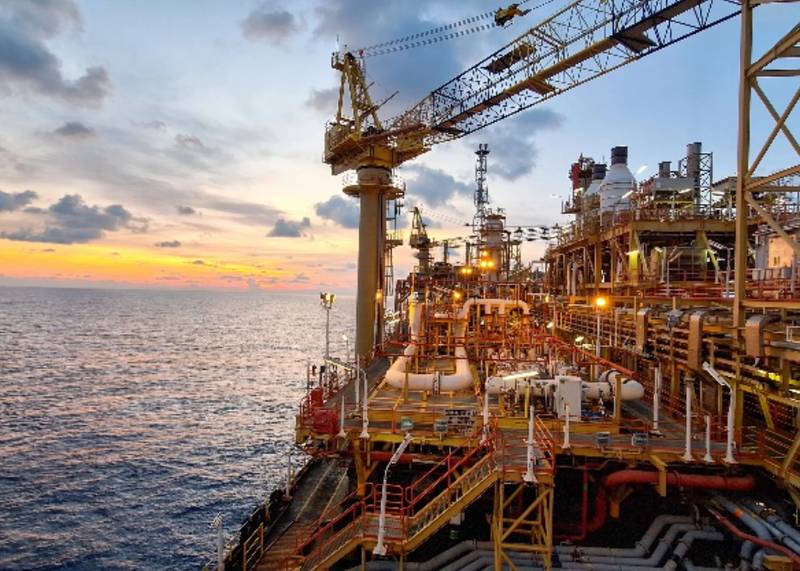 Woodside Extends EnerMech’s Cranes Services Contract off Australia