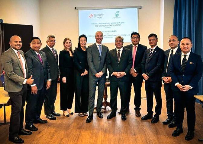 Woodside Inks 15-Year LNG Supply Deal with Petronas