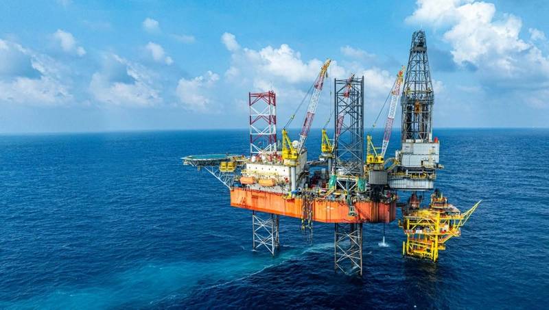 Velesto Secures Malaysia Drilling Deal with Hibiscus