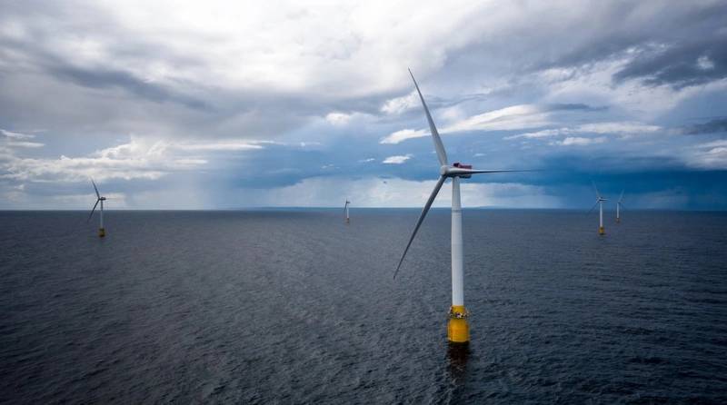 Equinor and Gwynt Glas Secure Rights to Build Floating Wind Farms off UK