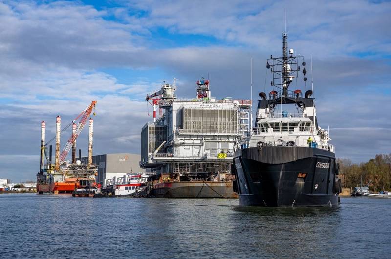 Borssele Beta Topside Sails Away