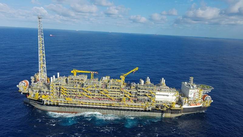 Ultra-Deepwater FPSO Starts Oil Production Offshore Brazil